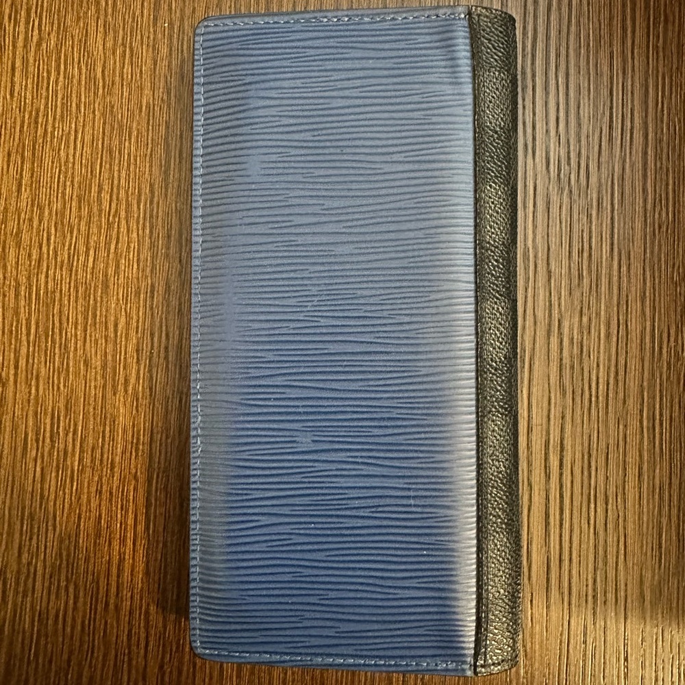 Used authentic LV men long wallet